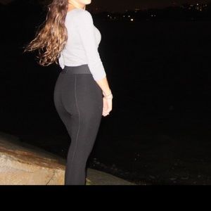 Skintight Bebe grey top in M/L